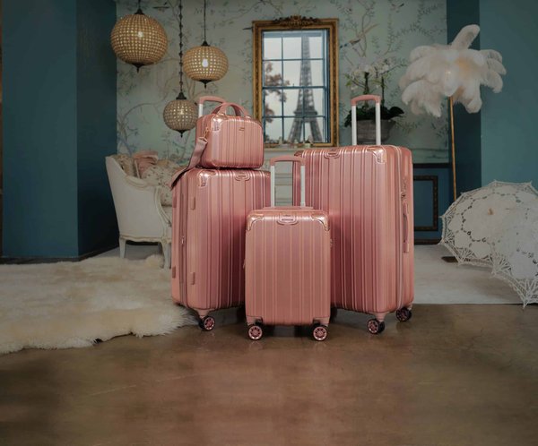 Comment choisir la meilleure valise ou le meilleur sac de voyage pour transporter vos jeux de piscine ?