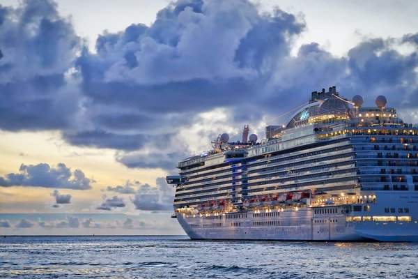 Quelles sont les activités et les animations à faire sur une croisière avec piscine et jeux aquatiques ?