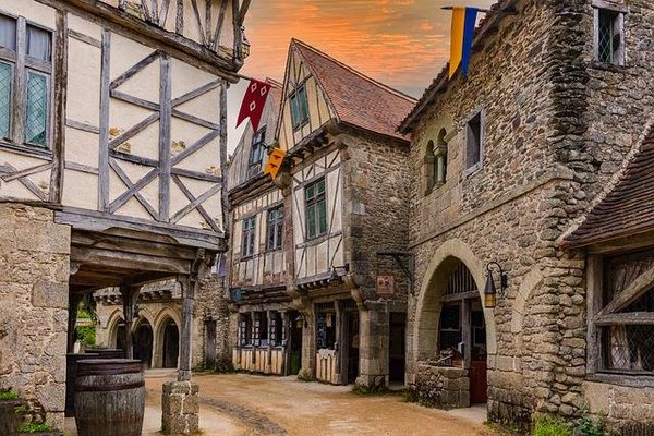 Quels sont les campings les plus proches et les moins chers du Puy du Fou ?